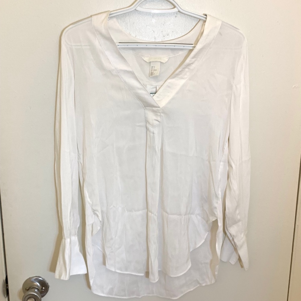 NWT H&M V-Neck Creamy White Blouses Shirt